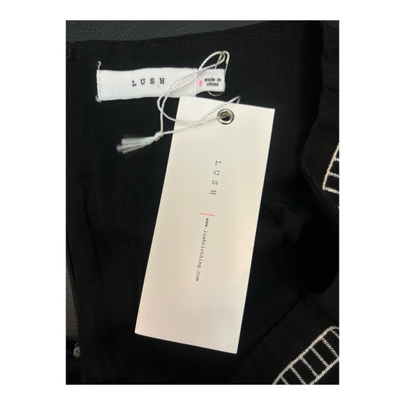 NWT Lush Jubilee Black/Blue Size Small Embroidered Lined SUPER CUTE MINI SKIRT - Picture 7 of 8